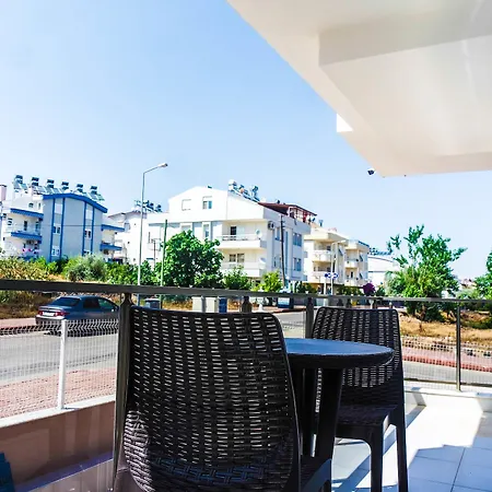 Ale Aparthotel 3*