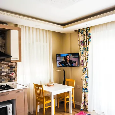 Ale Aparthotel 3*